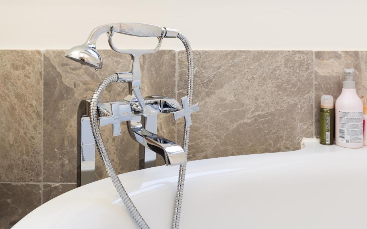 Y & L Villa أنتويرب المظهر الخارجي الصورة